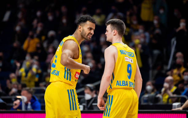 中后场以快 中后场以快