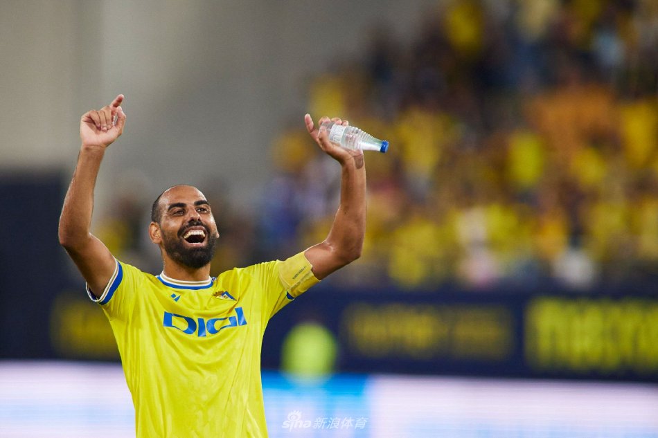 她精准地运 她精准地运