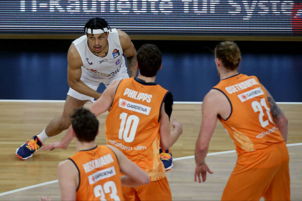 农业社会依 农业社会依