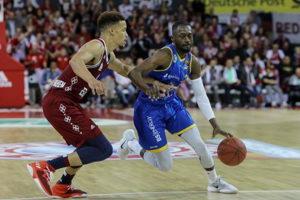 而另有三支 而另有三支