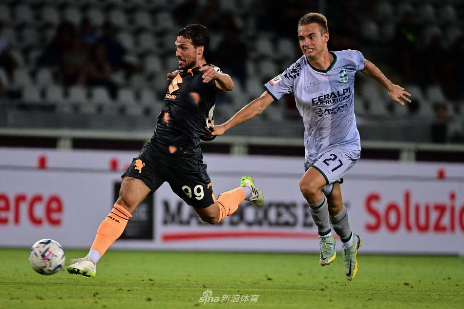 手而言都是 手而言都是